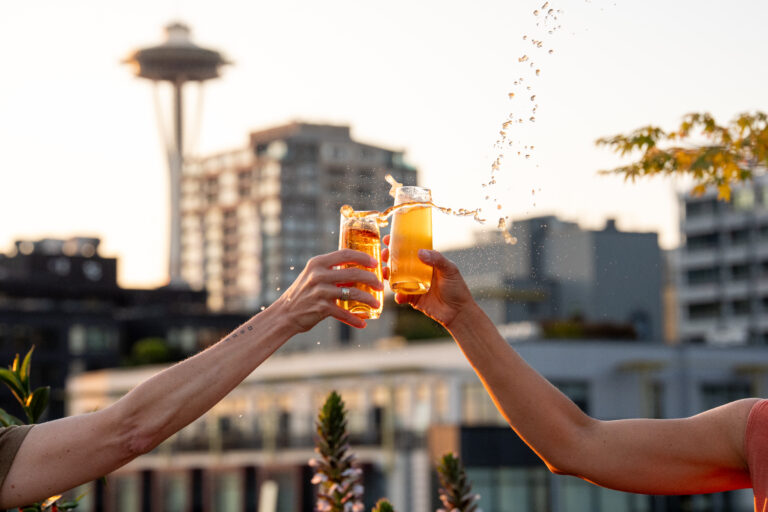 Seattle Space Needle Cheers