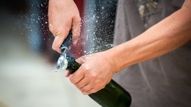 Cider bottle pop